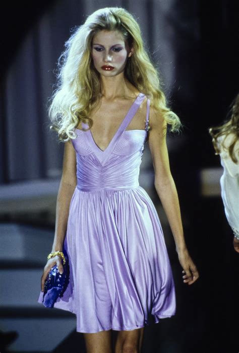 versace spring 1995 runway.